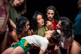 Marie Szersnovicz – Scénographie & costumes