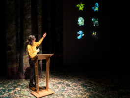 Marie Szersnovicz – Scénographie & costumes