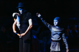 Marie Szersnovicz – Scénographie & costumes