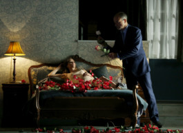 Marie Szersnovicz – Scénographie & costumes