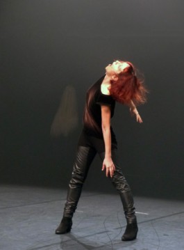 Marie Szersnovicz – Scénographie & costumes