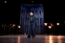 Marie Szersnovicz – Scénographie & costumes