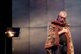 Marie Szersnovicz – Scénographie & costumes