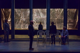 Marie Szersnovicz – Scénographie & costumes