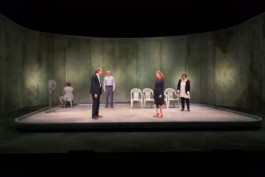 Marie Szersnovicz – Scénographie & costumes