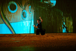 Marie Szersnovicz – Scénographie & costumes