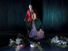 Marie Szersnovicz – Scénographie & costumes