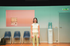 Marie Szersnovicz – Scénographie & costumes