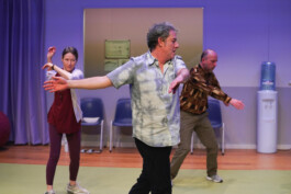 Marie Szersnovicz – Scénographie & costumes