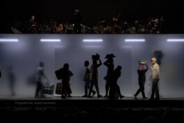 Marie Szersnovicz – Scénographie & costumes