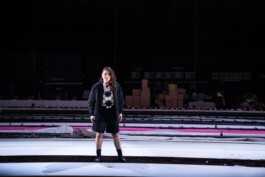 Marie Szersnovicz – Scénographie & costumes