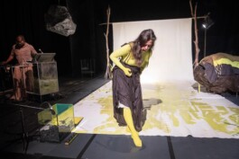 Marie Szersnovicz – Scénographie & costumes