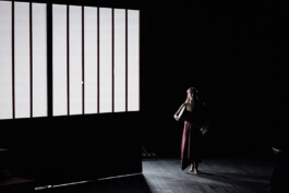 Marie Szersnovicz – Scénographie & costumes
